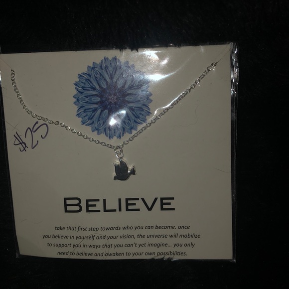 Lucy Gold Necklace - Picture 1 of 1